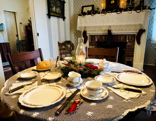 1860's Christmas at the Farmhouse 