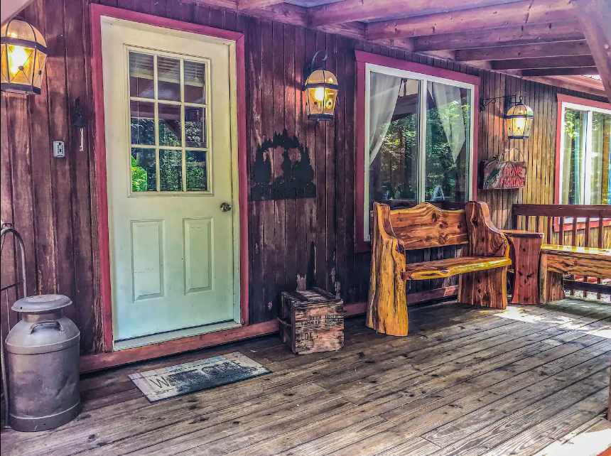 Hoot Owl Cottage In The Woods